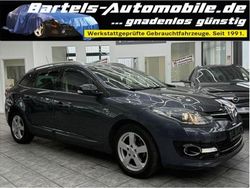 Grau Gebraucht 2015 Renault Mégane GrandTour Bose Edition Kombi | 4.490 € (Guter Preis)