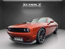 Orange Neu 2025 Dodge Challenger Coupé | 67.900 €