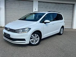 Weiß Gebraucht 2020 VW Touran Van / Kleinbus | 20.500 € (Fairer Preis)