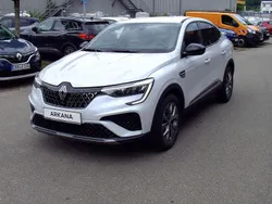 Kyanitweiß metallic Neu 2025 Renault Arkana Techno SUV | 34.710 € (Etwas zu teuer)