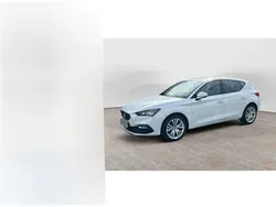 Weiss Gebraucht 2024 Seat Leon Style Limousine | 26.489 € (Fairer Preis)