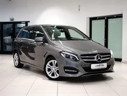 Grau Gebraucht 2017 Mercedes B180 Van / Kleinbus | 19.949 € (Teuer)