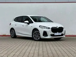 Alpinweiss iii Gebraucht 2022 BMW 225 Active Tourer M Sport Van / Kleinbus | 28.790 € (Guter Preis)