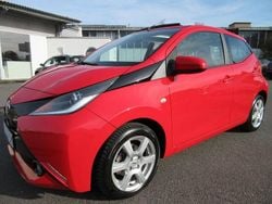 Rot Gebraucht 2014 Toyota Aygo X-wave Kleinwagen | 7.495 € (Fairer Preis)