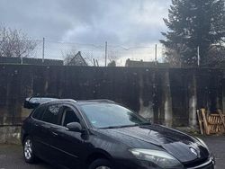 Schwarz Gebraucht 2011 Renault Laguna GrandTour Dynamique Kombi | 1.200 € (Superpreis)