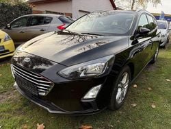 Schwarz Gebraucht 2020 Ford Focus Cool & Connect Kombi | 9.890 € (Fairer Preis)
