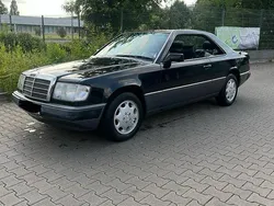 Schwarz Gebraucht 1990 Mercedes 230 Coupé | 7.499 €