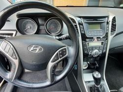 Schwarz Gebraucht 2016 Hyundai i30 Passion Limousine | 9.100 € (Guter Preis)