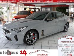 Grau Gebraucht 2020 Kia Stinger Kleinwagen | 32.950 € (Etwas zu teuer)