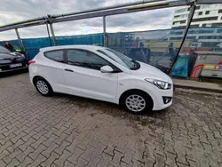 Weiß Gebraucht 2013 Hyundai i30 Classic Coupé | 5.500 € (Guter Preis)