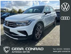 Weiß Gebraucht 2021 VW Tiguan Elegance SUV | 34.788 € (Fairer Preis)