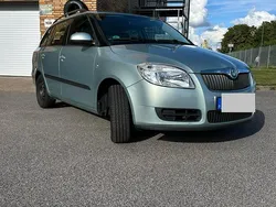 Grün Gebraucht 2009 Skoda Fabia Kombi | 3.300 € (Fairer Preis)