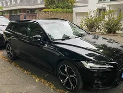 Schwarz Gebraucht 2024 Volvo V60 Plus Kombi | 40.600 € (Etwas zu teuer)