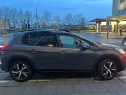 Grau Gebraucht 2017 Peugeot 2008 SUV | 10.000 € (Fairer Preis)