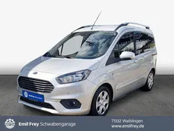 Polarsilber metallic Gebraucht 2021 Ford Tourneo Courier Trend Van / Kleinbus | 16.220 € (Fairer Preis)