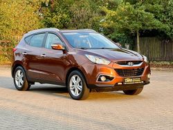 Braun Gebraucht 2013 Hyundai ix35 Premium SUV | 9.690 € (Fairer Preis)