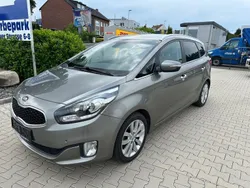 Grau Gebraucht 2014 Kia Carens Spirit Van / Kleinbus | 6.499 € (Fairer Preis)
