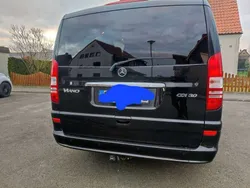 Schwarz Gebraucht 2010 Mercedes Viano Van / Kleinbus | 26.000 €