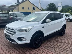 Weiß Gebraucht 2018 Ford Kuga SUV | 12.900 € (Superpreis)