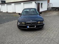 Blau Gebraucht 1995 BMW 730 Limousine | 7.500 €
