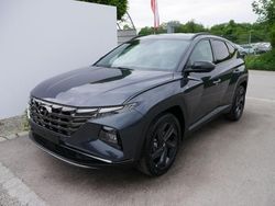 Shimmering silver Gebraucht 2024 Hyundai Tucson Trend SUV | 32.590 € (Superpreis)