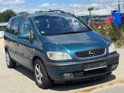 Blau Gebraucht 2001 Opel Zafira Selection Van / Kleinbus | 1.490 € (Fairer Preis)