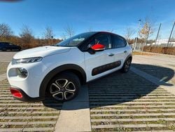 Weiß Gebraucht 2018 Citroën C3 PureTech Limousine | 7.900 € (Guter Preis)