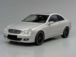 Brillantsilber metalliclack Gebraucht 2004 Mercedes CLK500 Coupé | 8.999 € (Fairer Preis)