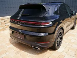 Schwarz Gebraucht 2024 Porsche Cayenne SUV | 96.890 €
