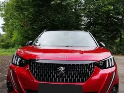 Rot Gebraucht 2021 Peugeot 2008 GT SUV | 19.800 € (Fairer Preis)