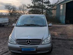 Silber Gebraucht 2009 Mercedes Viano Van / Kleinbus | 10.900 € (Fairer Preis)
