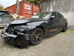 Schwarz Gebraucht 2023 Alfa Romeo Giulia Quadrifoglio Limousine | 34.990 €
