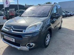Grau Gebraucht 2014 Citroën Berlingo SELECTION Van / Kleinbus | 6.999 € (Guter Preis)