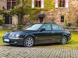 Schwarz Gebraucht 2000 Jaguar S-Type S Limousine | 2.000 € (Etwas zu teuer)