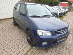 Blau Gebraucht 2001 Mazda Demio Exclusive Kleinwagen | 1.750 € (Teuer)