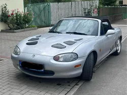 Grau Gebraucht 2000 Mazda MX5 Cabrio | 13.100 €