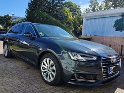 Grau Gebraucht 2019 Audi A4 Limousine | 20.000 € (Fairer Preis)
