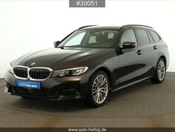 Schwarz Gebraucht 2020 BMW 320 Shadowline Kombi | 22.490 € (Guter Preis)