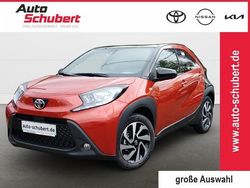 3u4)/ black mica (209) (rot Neu 2025 Toyota Aygo X SUV | 18.590 €