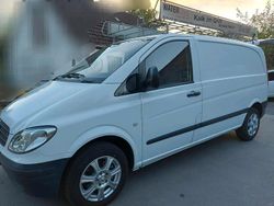 Weiß Gebraucht 2009 Mercedes Vito Limousine | 5.200 €