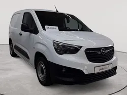 Jade weiß Gebraucht 2020 Opel Combo Selection Van / Kleinbus | 13.490 € (Guter Preis)