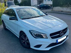 Weiß Gebraucht 2015 Mercedes CLA220 Shooting Brake Urban Kombi | 14.000 € (Guter Preis)