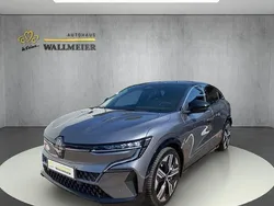 Grau Gebraucht 2022 Renault Mégane Iconic Limousine | 33.990 € (Teuer)