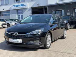 Schwarz (onyx schwarz) Gebraucht 2017 Opel Astra Innovation Limousine | 11.999 € (Fairer Preis)