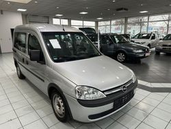 Silber Gebraucht 2003 Opel Combo Van / Kleinbus | 2.799 € (Fairer Preis)