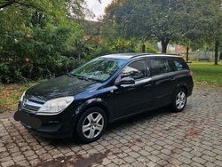 Schwarz Gebraucht 2008 Opel Astra Kombi | 1.800 € (Fairer Preis)