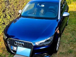 Blau Gebraucht 2013 Audi A1 Kleinwagen | 8.250 € (Guter Preis)