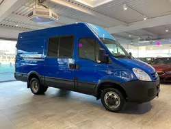 Blau Gebraucht 2008 Iveco Daily Van / Kleinbus | 7.400 € (Guter Preis)