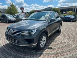 Grau Gebraucht 2016 VW Touareg Terrain Tech SUV | 13.900 € (Guter Preis)