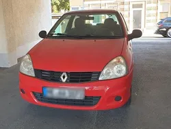 Rot Gebraucht 2009 Renault Clio II Authentique Kleinwagen | 1.300 € (Guter Preis)